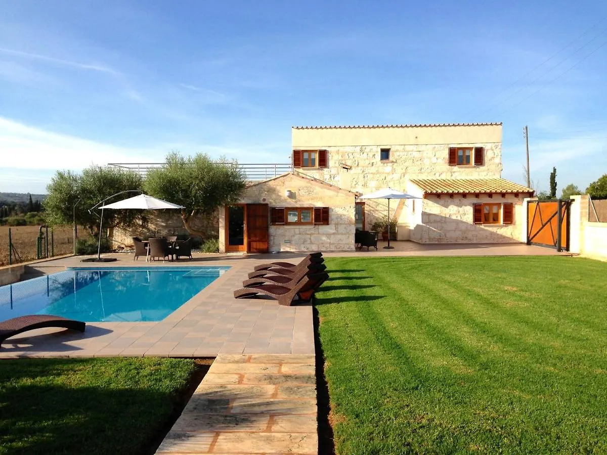 Vila Vinagrella Llubí