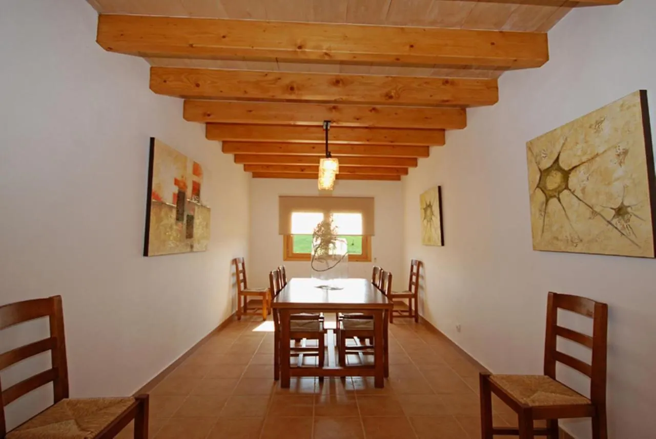 Vila Vinagrella Llubí Španělsko